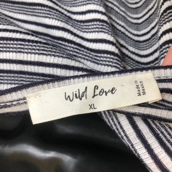 Wild Love Juniors top XL - Picture 5 of 8